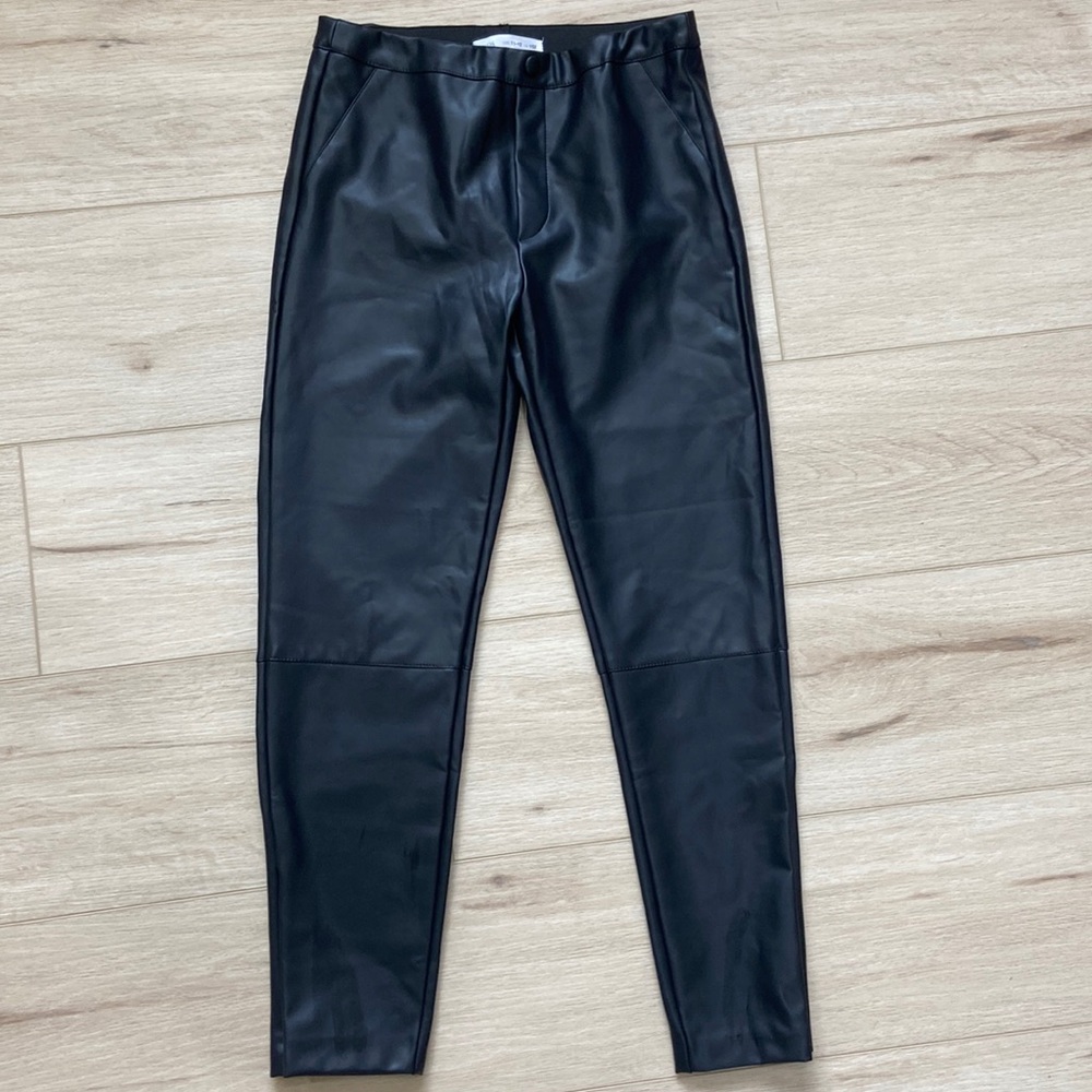 BNWT Zara faux leather black elastic waist with leg zippers youth size 11-12